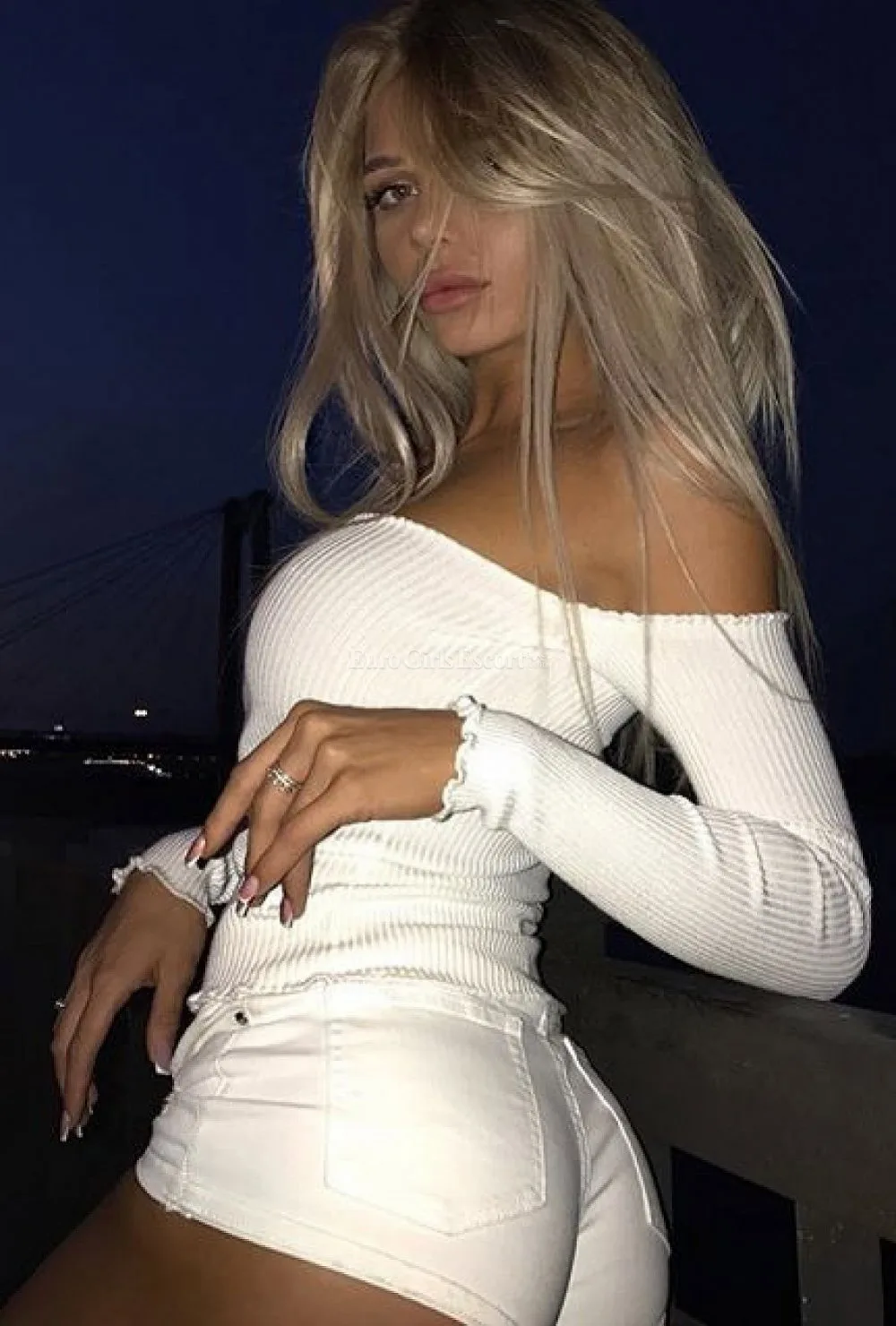 Dara escort Frankfurt am Main